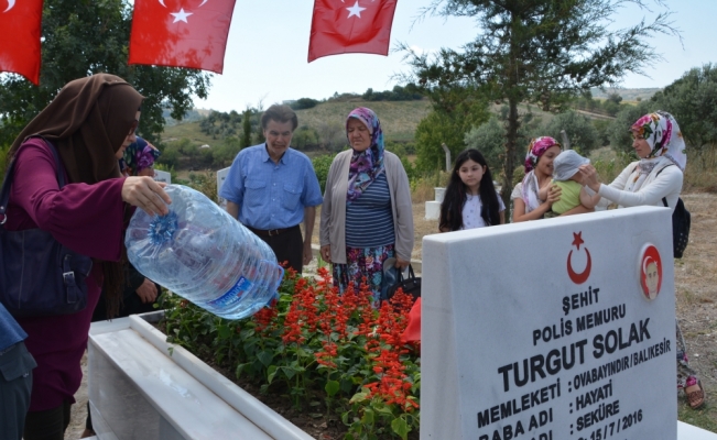 15 Temmuz şehidi kabri başında anıldı