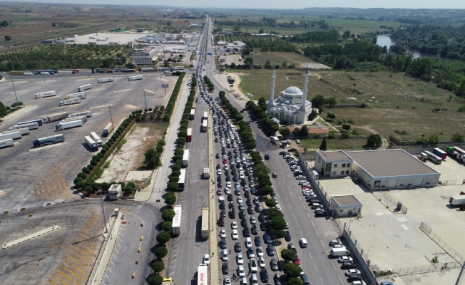 Sınır kapılarındaki dönüş yoğunluğu azaldı