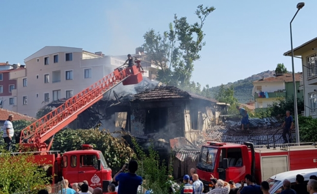 Yalova'da ev yangını