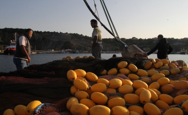 İğneadalı balıkçılar denize açılmak için sabahı bekledi