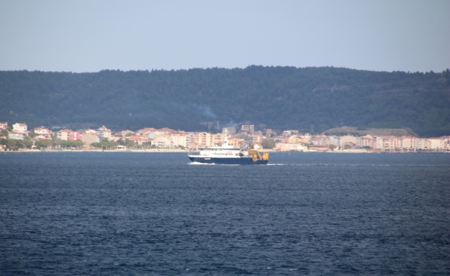 Rus arama kurtarma gemisi Çanakkale Boğazı'ndan geçti