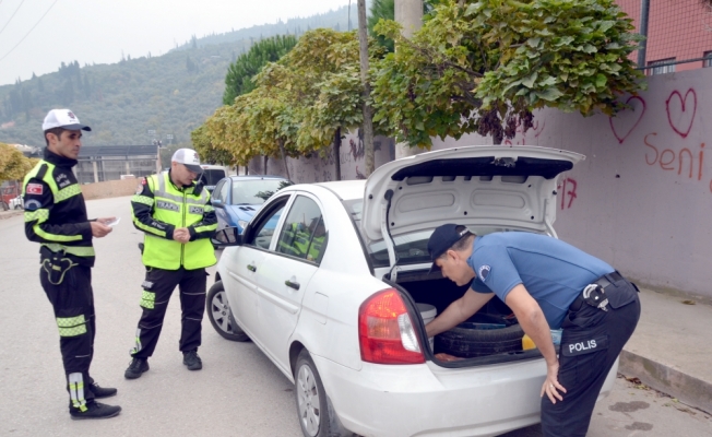 Karamürsel'de okul önlerinde denetim