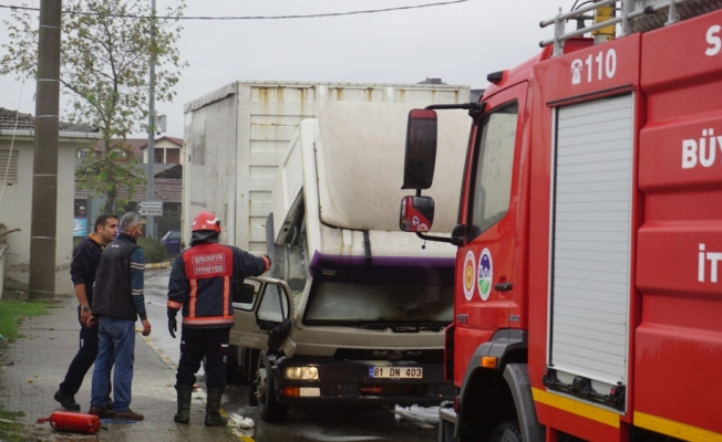 Sakarya'da araç yangını