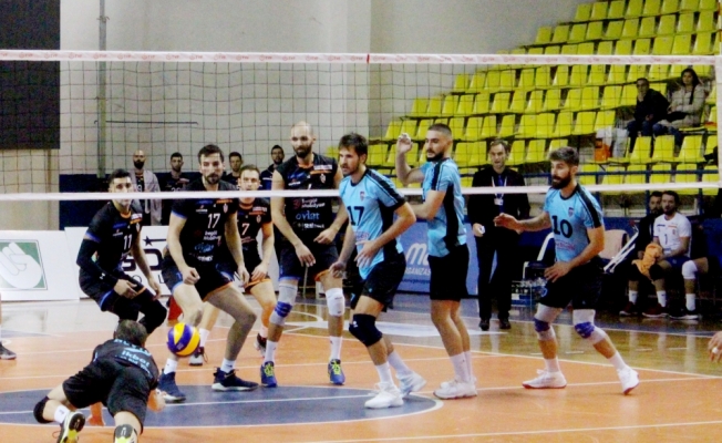 Voleybol: Efeler Ligi