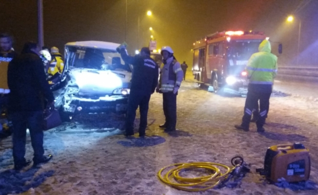 Çekmeköy'de trafik kazası: 2 yaralı