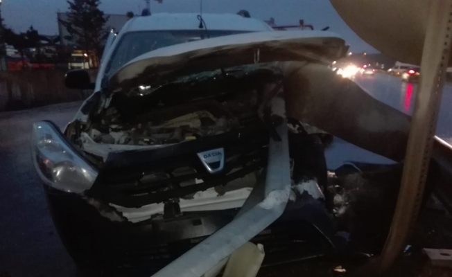 Kocaeli'de trafik kazası: 4 yaralı