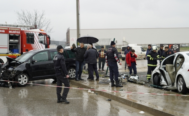 Kocaeli'de trafik kazası: 5 yaralı