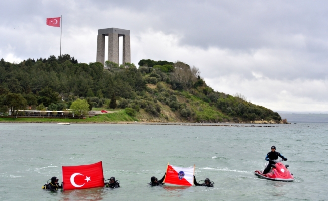 Deniz polisi şehitleri denizde andı