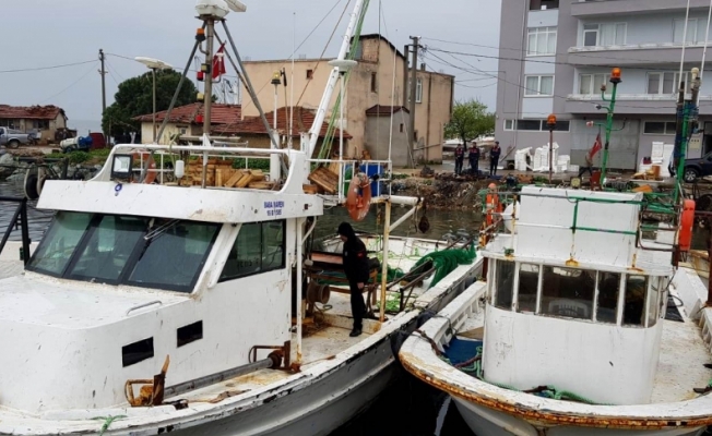 Yalova'da yasak trol ağları denizden toplandı