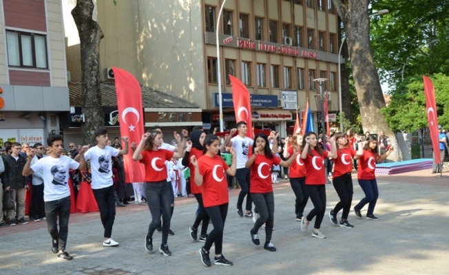 19 Mayıs Atatürk'ü Anma, Gençlik ve Spor Bayramı