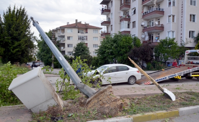 Kocaeli'de trafik kazası: 2 yaralı