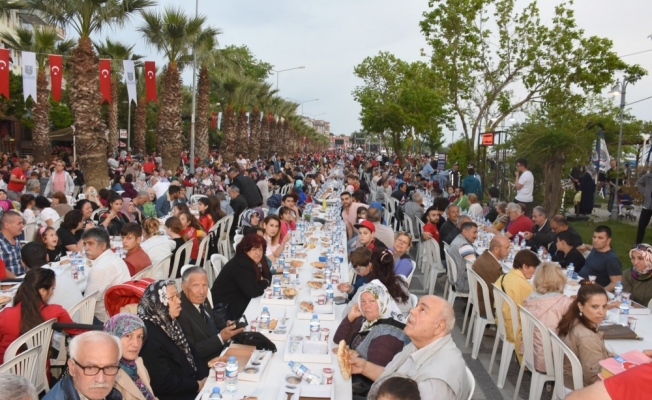 Silivrililer Gençlik Yürüyüşü ve iftarda buluştu