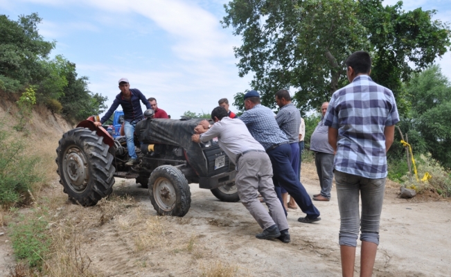 Çanakkale'de traktör devrildi: 1 ölü