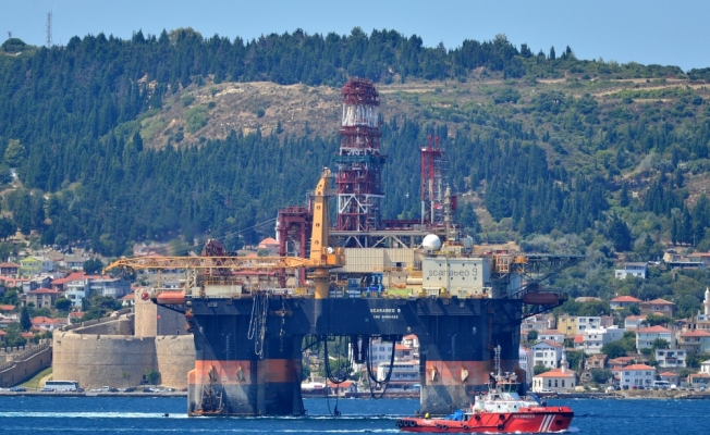 Dev petrol arama platformu Çanakkale Boğazı'nda