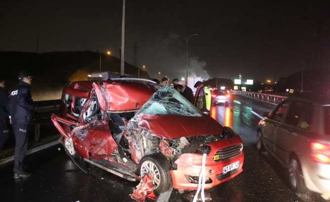 Kocaeli'de trafik kazası: 1 ölü, 5 yaralı