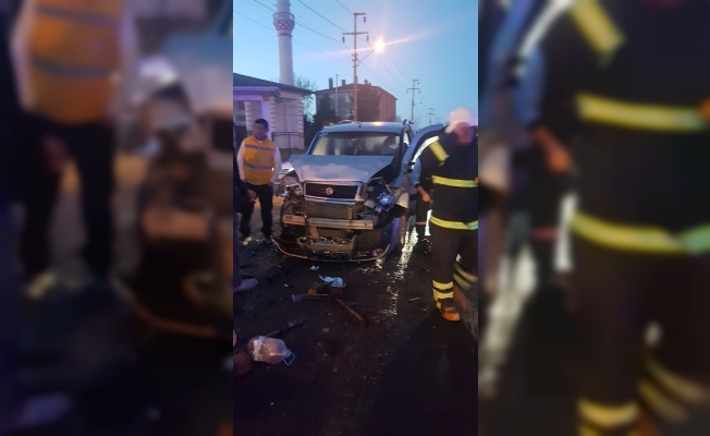 Tekirdağ'da zincirleme trafik kazası: 16 yaralı