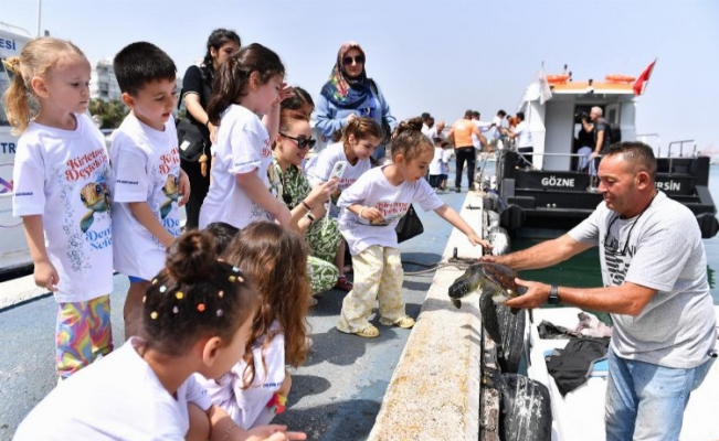 Mersin'de miniklere deniz temizliğinin önemi anlatıldı