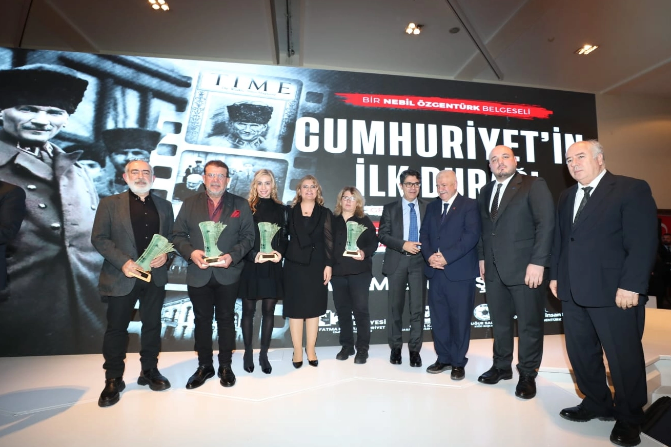 "Cumhuriyet’in İlk Durağı İzmit"e görkemli gala