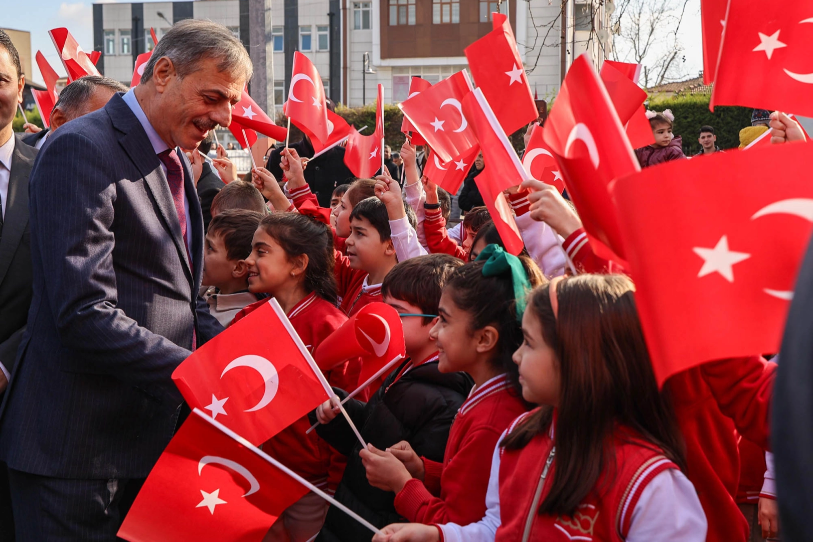 Sakarya'da karne sevincine Başkan Alemdar da ortak oldu