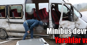 Edirne'de minibüs devrildi: 13 yaralı