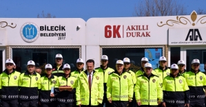 Trafik polislerinin yeni üniformaları tanıtıldı