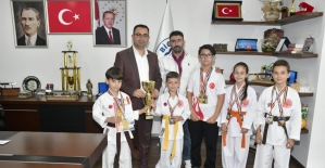 Bigalı sporcular Romanya'dan mutlu döndü