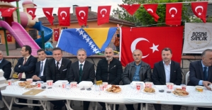 Boşnaklar iftarda buluştu