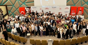 Bursa'da  İYİ Parti'den 150 kişi Cumhuriyet Halk Partisi'ne geçti