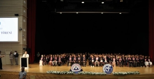 ERÜ Mühendislik Fakültesi 2023-2024 eğitim-öğretim dönem mezunlarını verdi