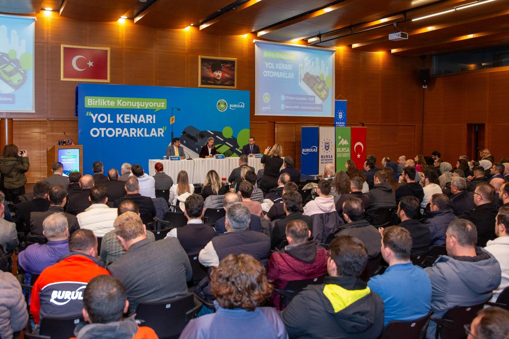 Bursa'da 'yol kenarı otoparkları' konuşuldu